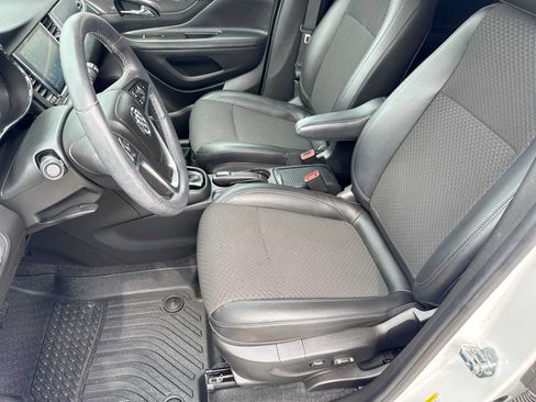 Used 2020 Buick Encore Preferred w/ Safety Package FWD image 15