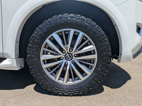 Used 2021 Nissan Armada SL w/ Captain's Chairs Package RWD image 11