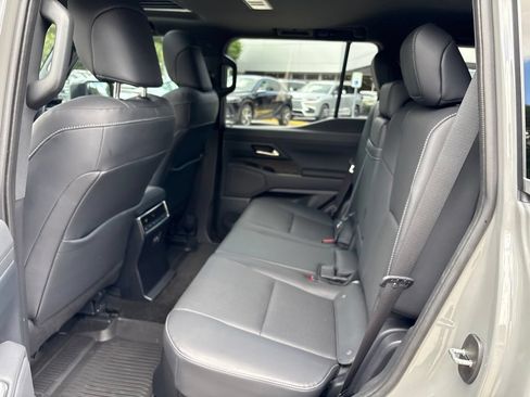 Used 2024 Lexus GX 550 w/ Cold Area Package AWD/4WD image 21