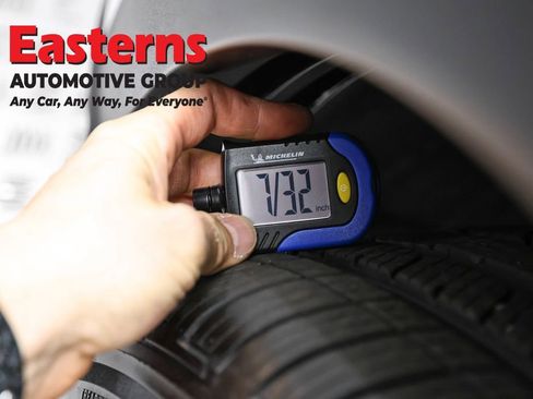 Used 2025 Mercedes-Benz GLE 450e 4MATIC image 27