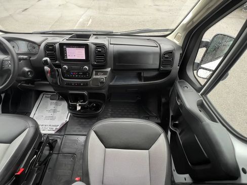 Used 2025 RAM ProMaster 2500 w/ Convenience Group FWD image 29