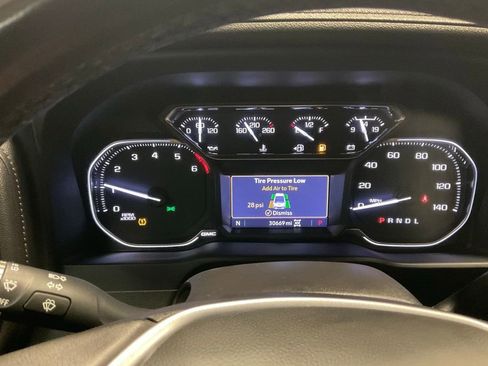 Used 2022 GMC Sierra 1500 SLT image 15