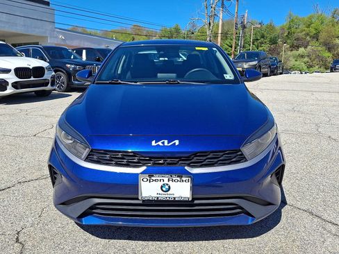 Used 2023 Kia Forte LXS FWD image 2