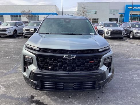 Used 2024 Chevrolet Traverse RS w/ LPO, Floor Liner Package image 4