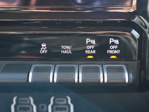 Used 2021 RAM 1500 Laramie image 23