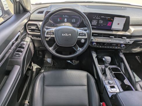 Used 2023 Kia Telluride S FWD image 15