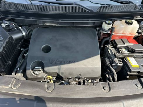 Certified 2019 Chevrolet Traverse LT AWD/4WD image 10