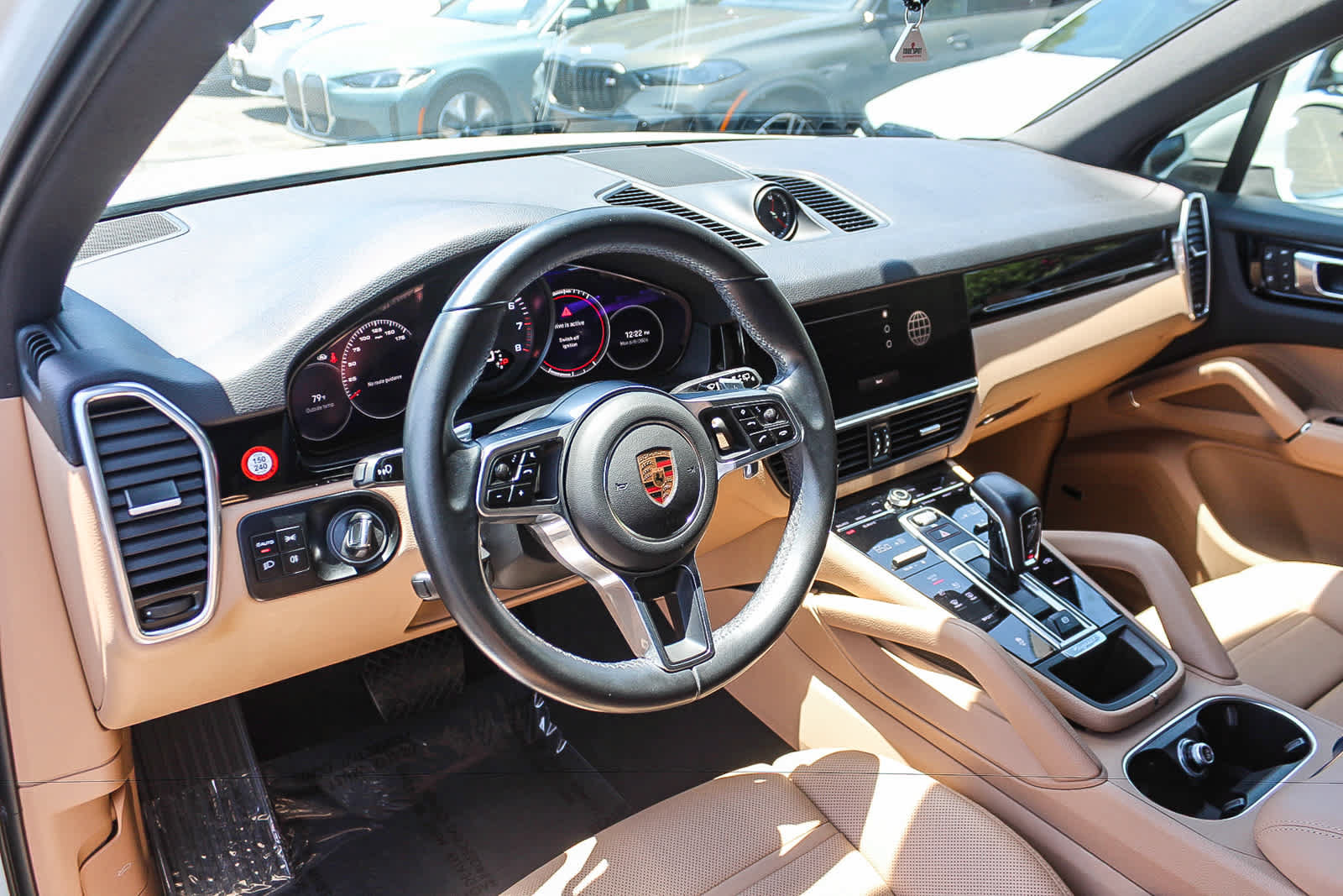 Used 2023 Porsche Cayenne Platinum Edition AWD/4WD image 16