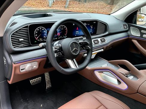 New 2026 Mercedes-Benz GLS 450 4MATIC image 10