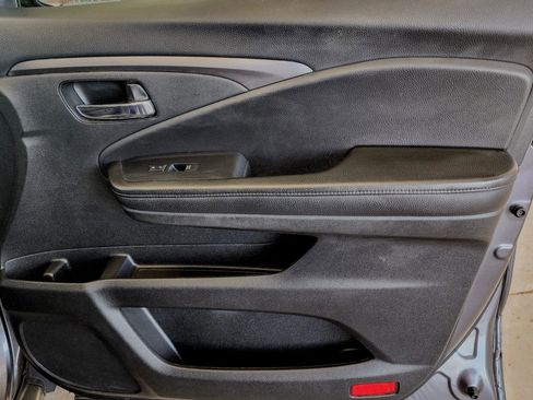 Used 2021 Honda Pilot Special Edition image 39