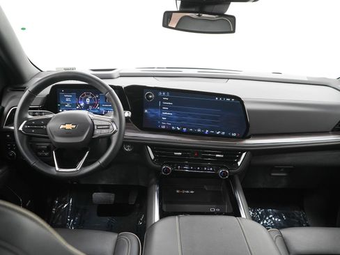 Used 2025 Chevrolet Tahoe Premier w/ Sun And Tow Package AWD/4WD image 18
