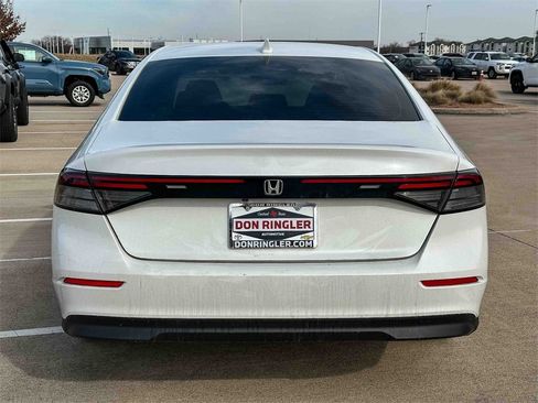 Used 2024 Honda Accord EX image 4