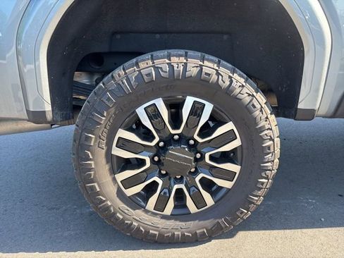 Used 2024 GMC Sierra 2500 Denali Ultimate w/ LPO, GMC Protection Package image 9