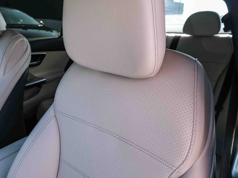Used 2023 Mercedes-Benz C 300 Sedan image 21