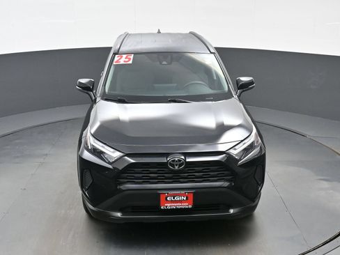 Used 2025 Toyota RAV4 XLE AWD/4WD image 35