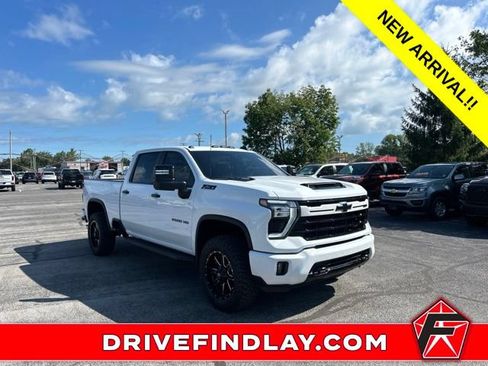 Used 2024 Chevrolet Silverado 2500 LT w/ Z71 Sport Edition AWD/4WD image 3