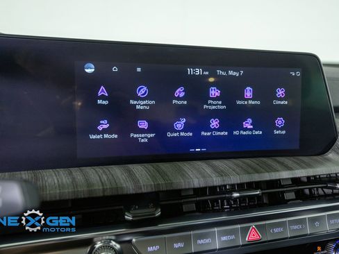 Used 2025 Kia Telluride SX Prestige AWD/4WD image 18