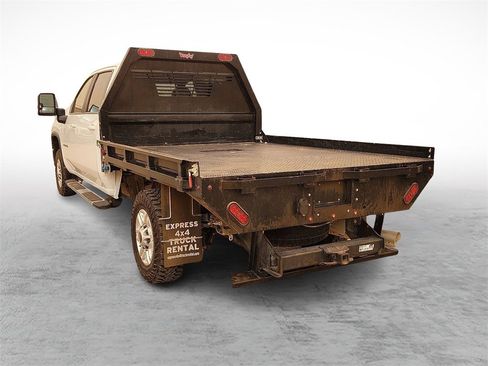 Used 2024 Chevrolet Silverado 2500 LT w/ Convenience Package image 8