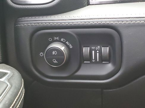 Used 2022 RAM 3500 Limited image 27