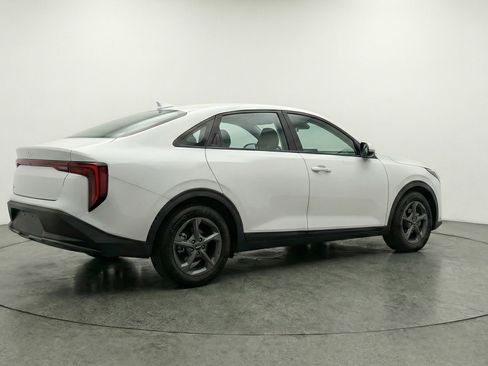Used 2025 Kia K4 FWD image 9