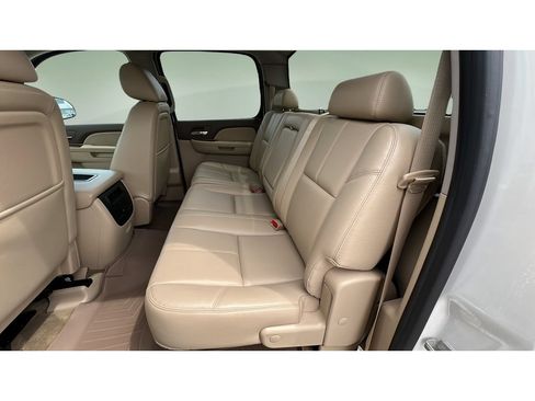 Certified 2013 Chevrolet Silverado 1500 LTZ w/ LTZ White Diamond Edition AWD/4WD image 28