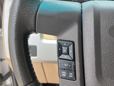 Used 2013 Ford F150 Lariat w/ Mid Equipment Group RWD image 21