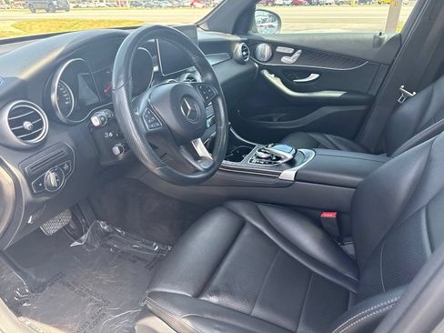 Used 2018 Mercedes-Benz GLC 300 4MATIC image 18