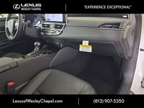 New 2025 Lexus ES 350 w/ Premium Package image 10