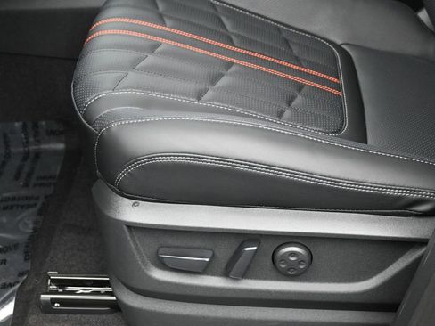 New 2026 Nissan Armada PRO-4X image 17