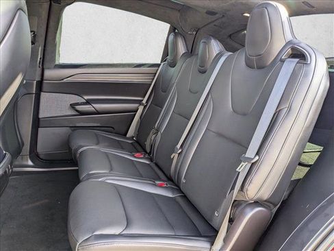 Used 2023 Tesla Model X image 19