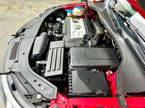 Used 2015 Volkswagen Eos Komfort image 28