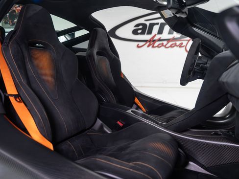 Used 2021 McLaren 765LT image 19