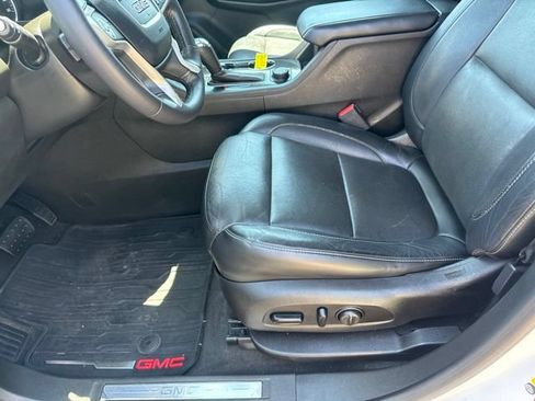 Used 2018 GMC Acadia SLT AWD/4WD image 16
