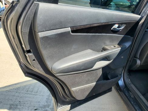 Used 2018 Kia Sorento FWD image 14
