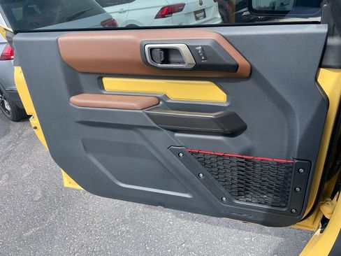 Used 2024 Ford Bronco Heritage Edition image 49