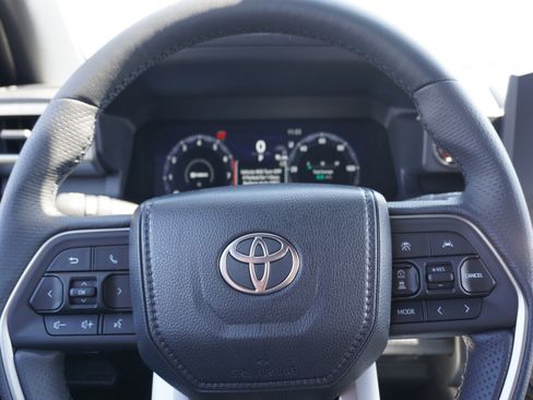 New 2026 Toyota 4Runner TRD Off-Road AWD/4WD image 29