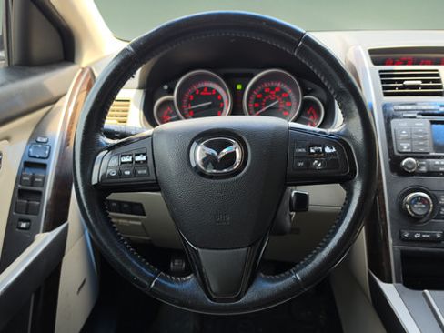 Used 2012 MAZDA CX-9 Grand Touring w/ Moonroof & Bose Audio Pkg FWD image 10