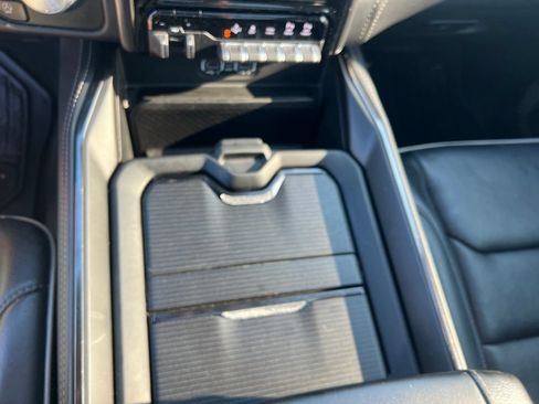 Used 2023 RAM 1500 Limited w/ Night Edition AWD/4WD image 40