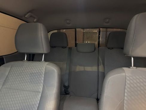 Used 2021 Toyota Tacoma SR5 RWD image 10