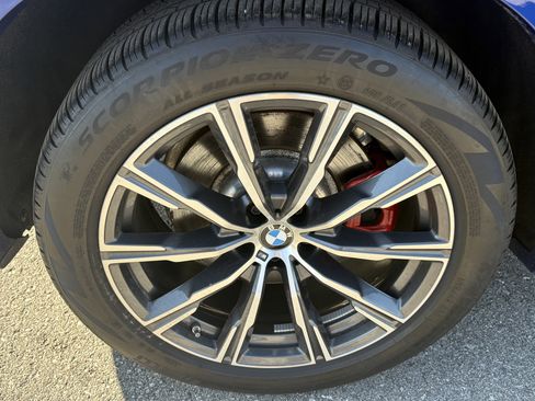 Used 2025 BMW X5 M60i w/ Climate Comfort Package image 13