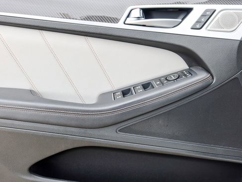 Used 2020 Genesis G80 3.3T Sport image 13