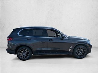 Used 2023 BMW X5 sDrive40i RWD video 4