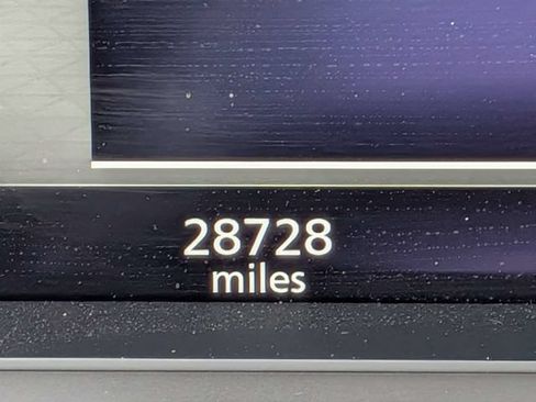 Used 2025 Nissan Rogue SL AWD/4WD image 28