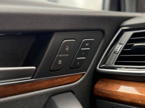 Used 2021 Audi Q5 e Premium Plus w/ Premium Plus Package image 23