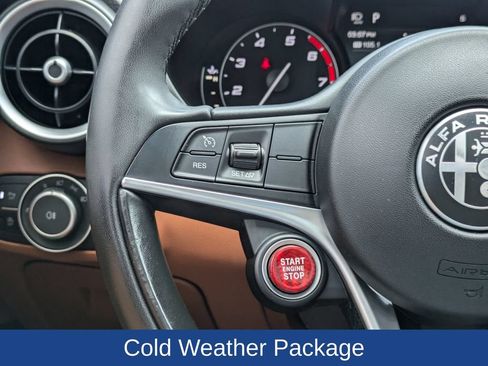 Used 2019 Alfa Romeo Giulia AWD image 24