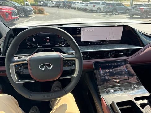 Used 2026 INFINITI QX80 Autograph w/ Premium Cargo Package AWD/4WD image 3