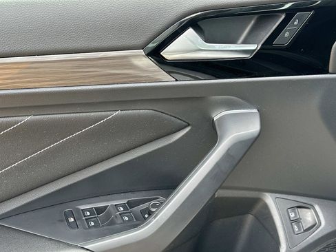 Used 2022 Volkswagen Jetta SEL image 16