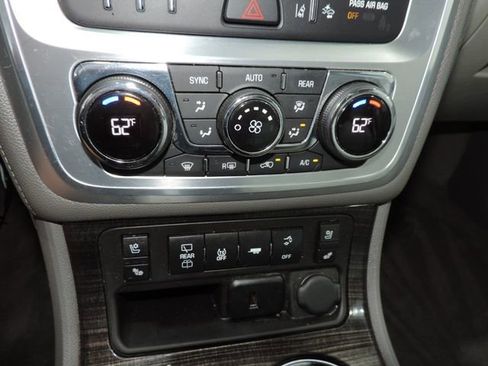 Used 2017 GMC Acadia Limited SLT FWD image 26