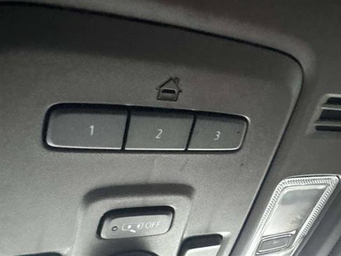 Used 2022 Chevrolet Tahoe Z71 w/ Luxury Package image 38