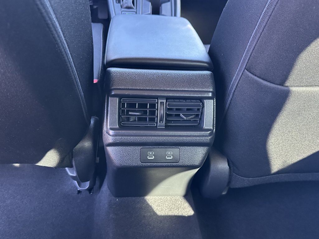 Used 2025 Honda Accord SE image 15